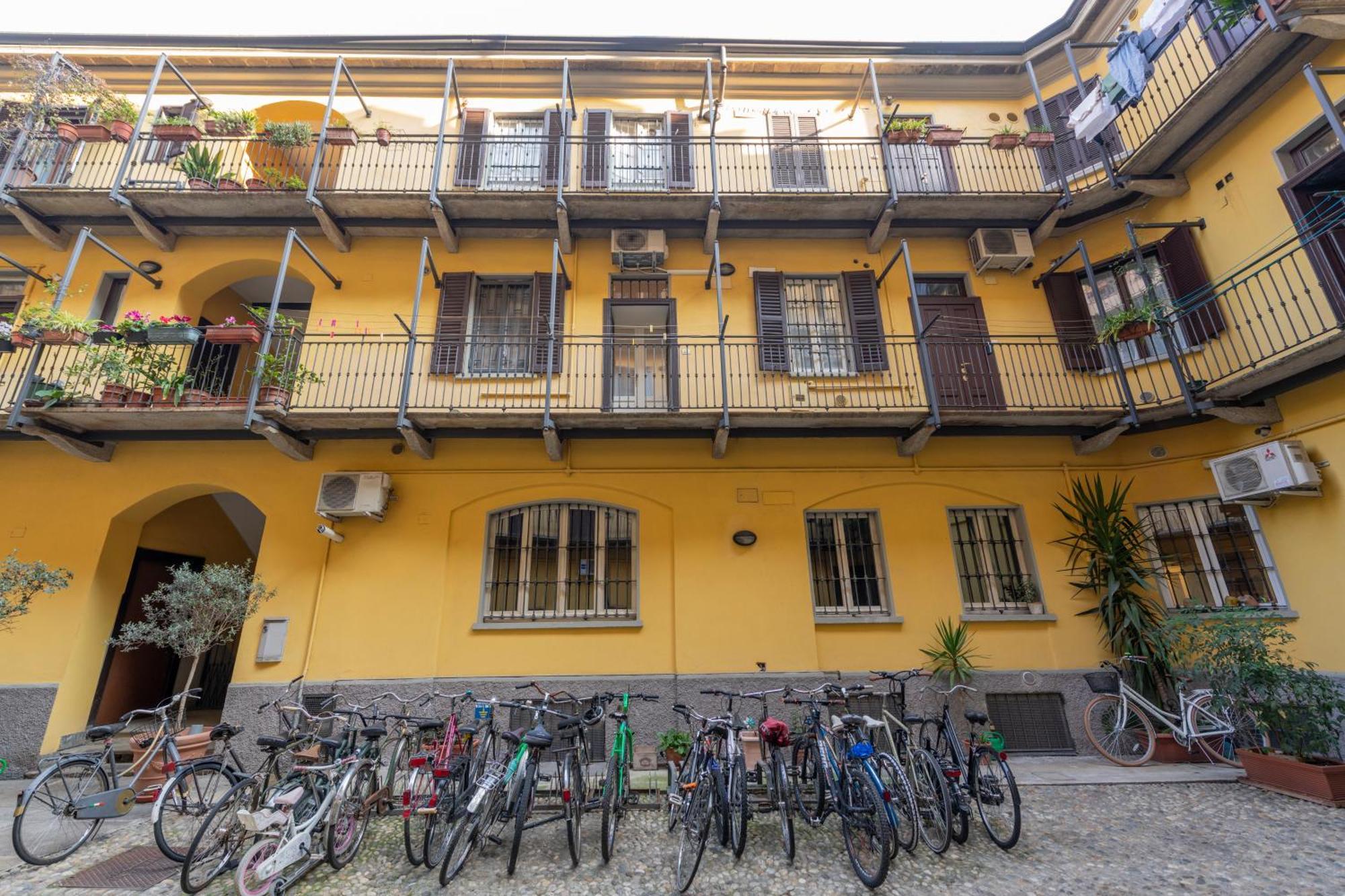 Alessandria, 4 - Fashion E Movida Milán Exterior foto